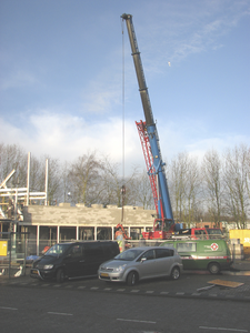 907630 Gezicht op de bouw van het Muziekhuis ('Ensemblehuis', Loevenhoutsedijk 301) te Utrecht. Het gebouw zal in ...